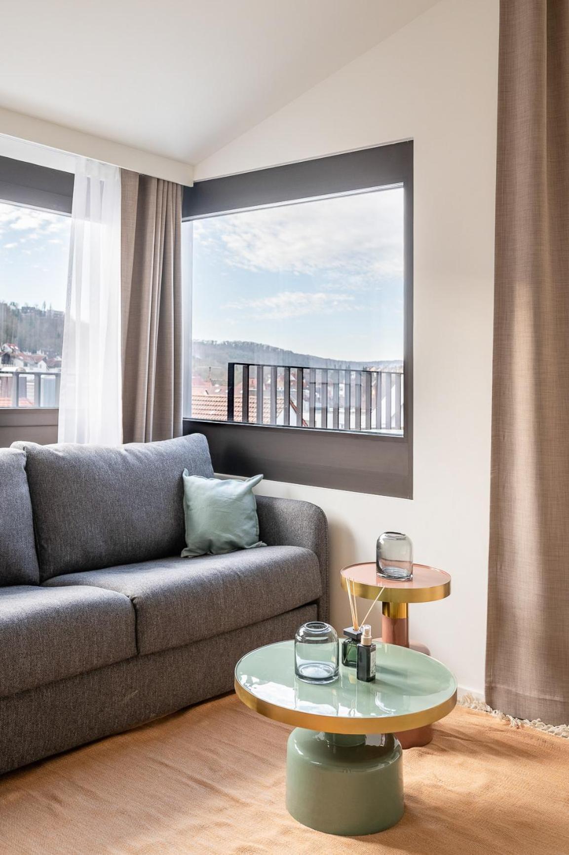 Limehome Stuttgart Elsenhansstr Oda fotoğraf